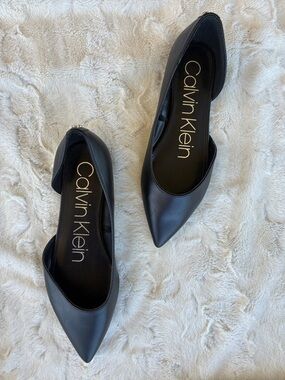 Calvin Klein Scalloped Flats-6.5